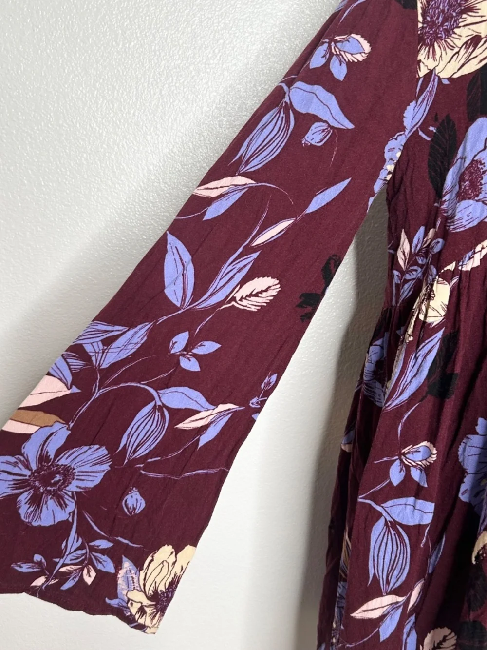 Free People Womens Maroon & Purple Floral V-Neck Smocked Long Sleeve Tunic Top L - Picture 3 of 10